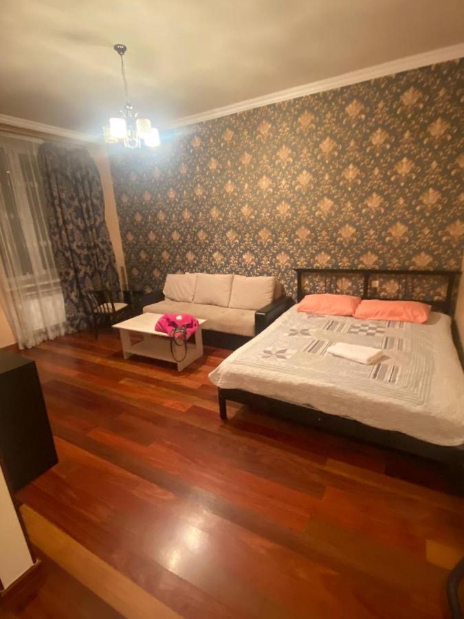 Шикарная Однушка На Абовяна Erévan Extérieur photo